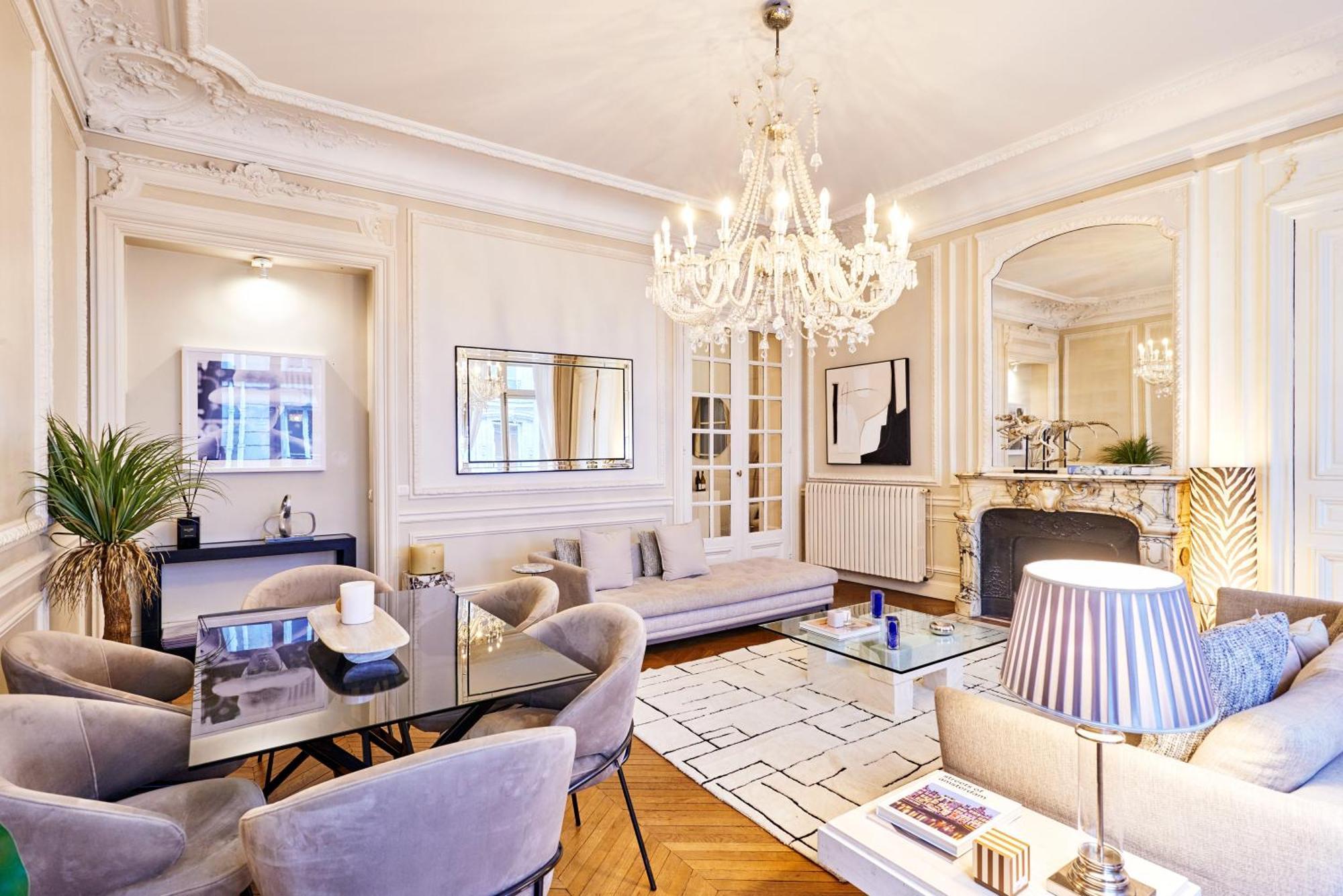 Chic Haussmann *